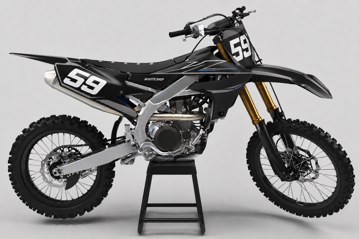 Schwarzes und graphitfarbenes Yamaha Motocross-Dekor-Kit an einem Motorrad in Seitenansicht mit Startnummer 59 und klarem MXKITS.SHOP-Schriftzug