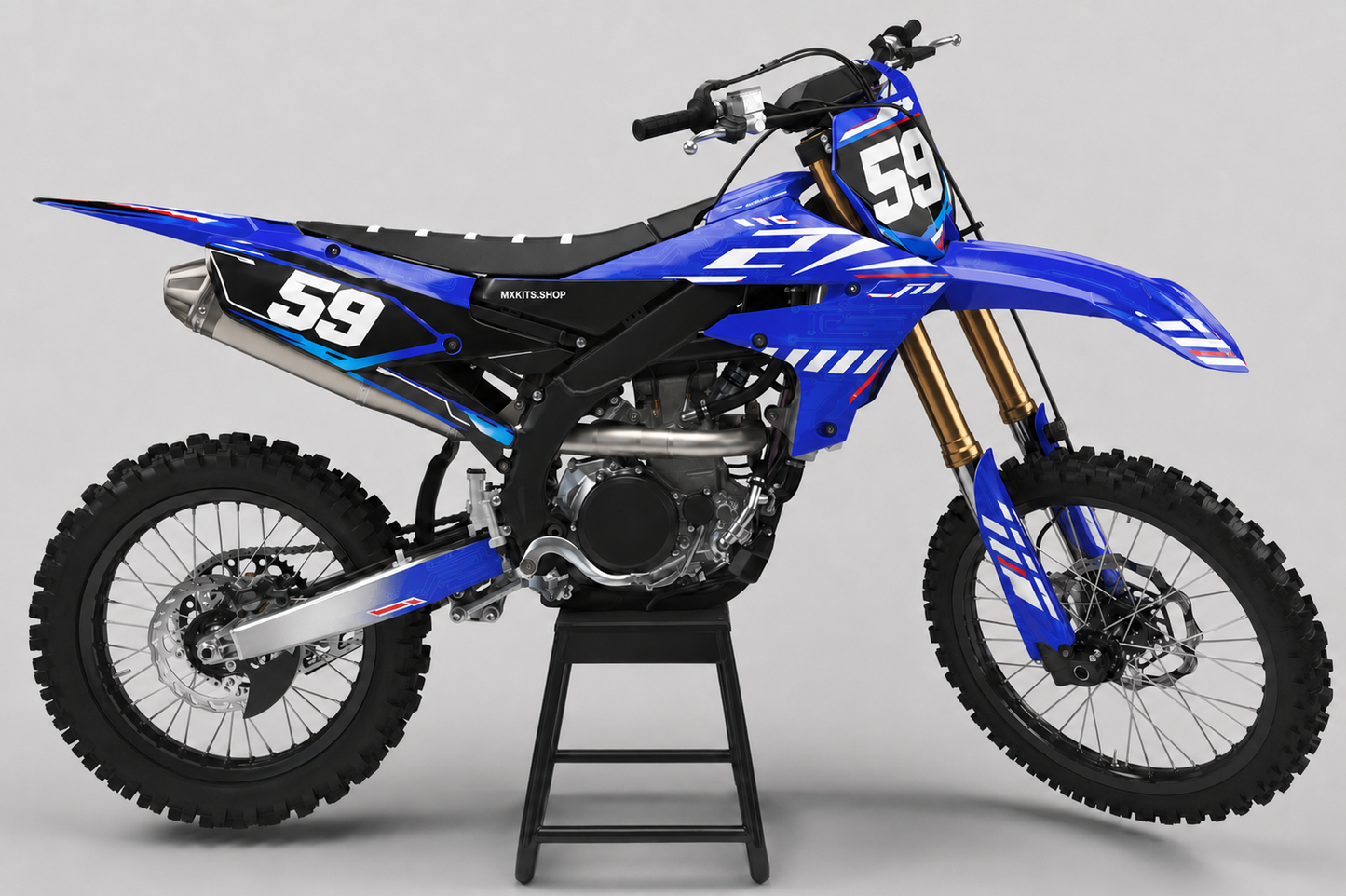 Blau-schwarzes Yamaha-Motocross-Motorrad ohne Sponsorenlogos mit Schaltkreis-Dekor „Digital Bluewave“, MXKITS.SHOP-Logo und Startnummer 59