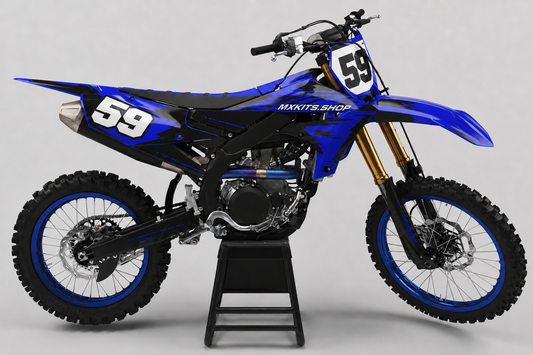 Indigoblaues und schwarzes Yamaha Motocross-Motorrad mit scharfkantigem, mehrschichtigem Motocross-Dekor und Startnummer 59